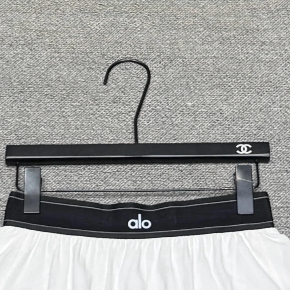 ALO Yoga lightweight white